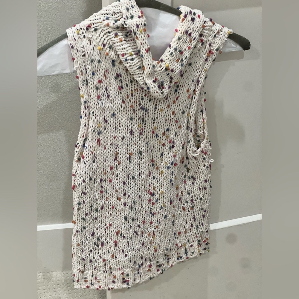 Multicolor Knit Sleeveless Sweater